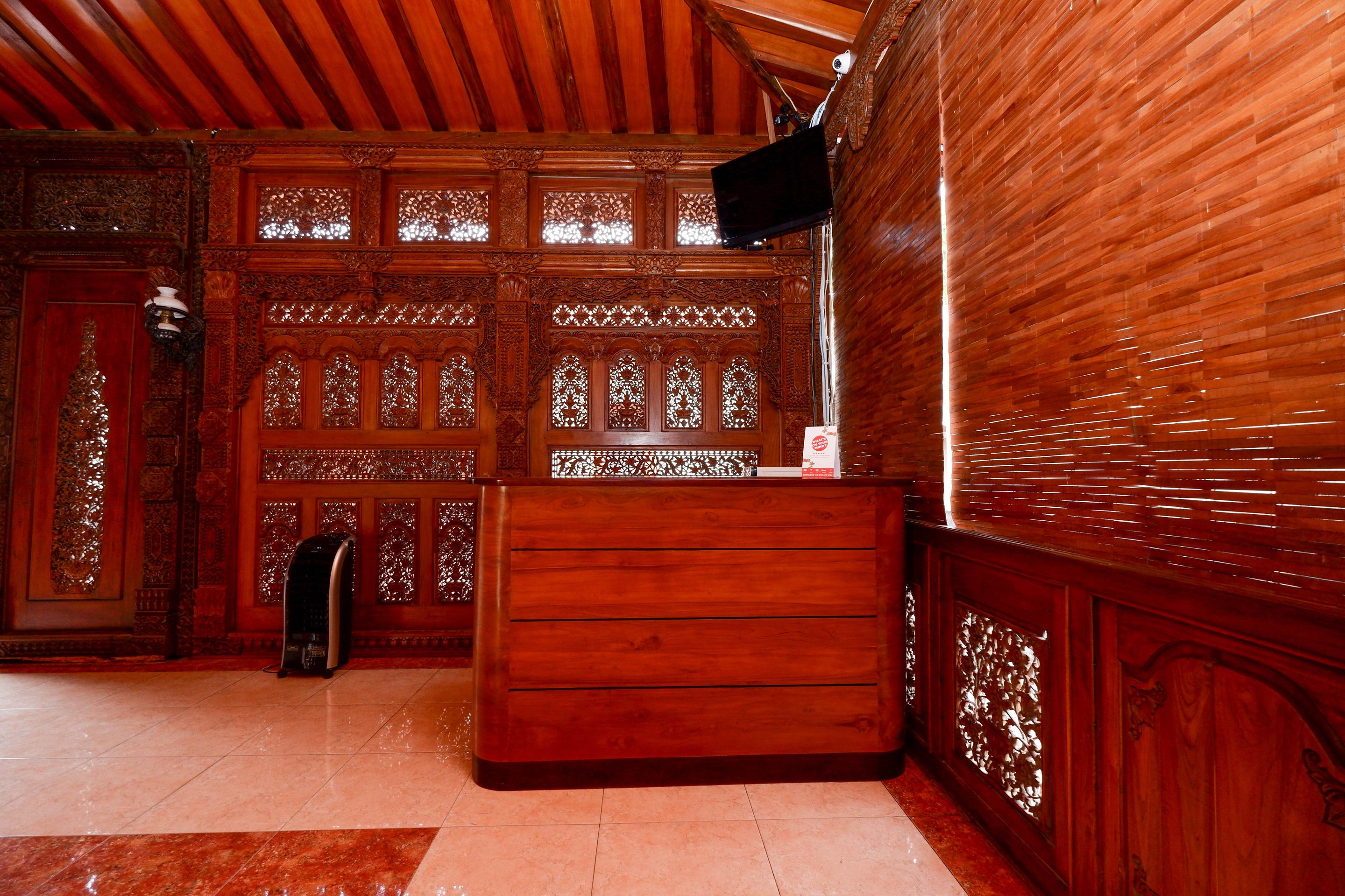 Oyo 2327 Pagsis Village Klaten Exterior photo