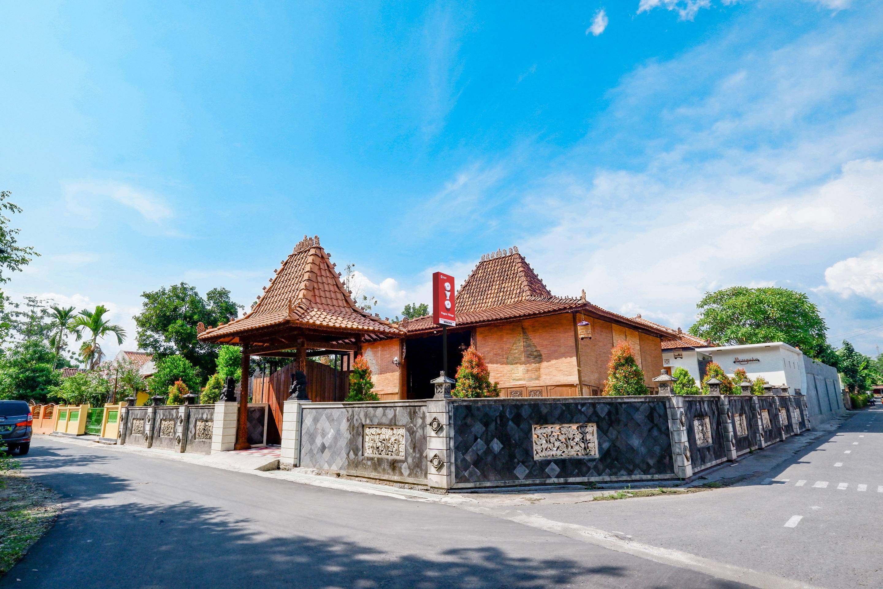 Oyo 2327 Pagsis Village Klaten Exterior photo