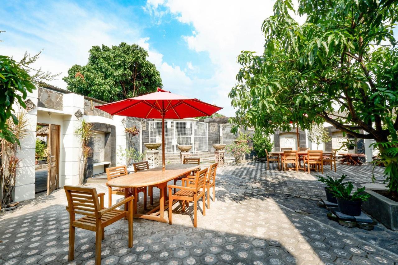 Oyo 2327 Pagsis Village Klaten Exterior photo